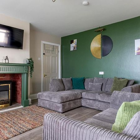 Beachfront Apartment - Ground Floor Apartment With Sea Views, Next To The Beach, Bridlington, North Yorkshire Bessingby Экстерьер фото