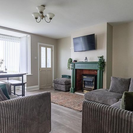 Beachfront Apartment - Ground Floor Apartment With Sea Views, Next To The Beach, Bridlington, North Yorkshire Bessingby Экстерьер фото