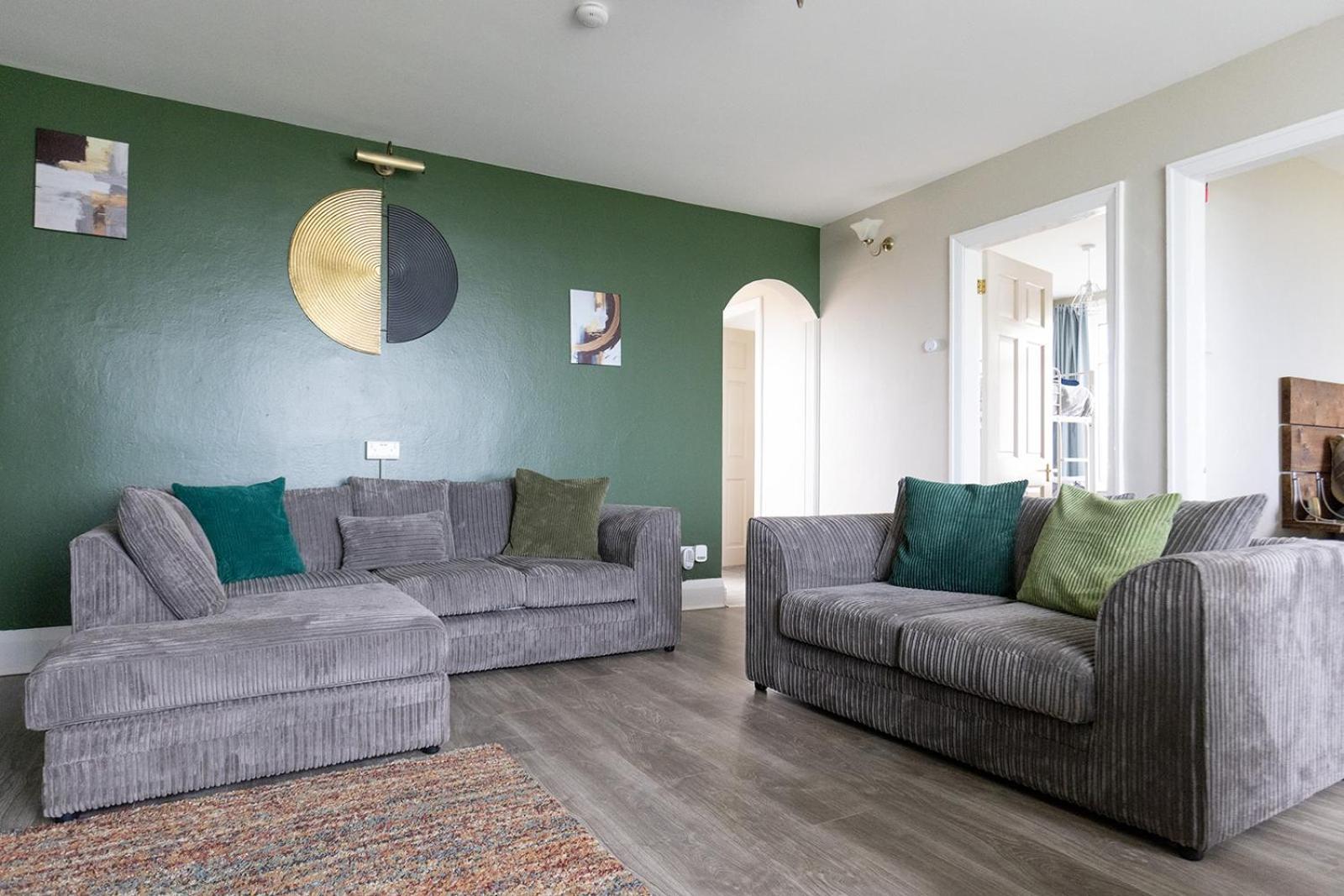 Beachfront Apartment - Ground Floor Apartment With Sea Views, Next To The Beach, Bridlington, North Yorkshire Bessingby Экстерьер фото